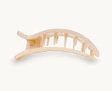 SMALL FLAT ROUND CLIP-ALMOND BEIGE